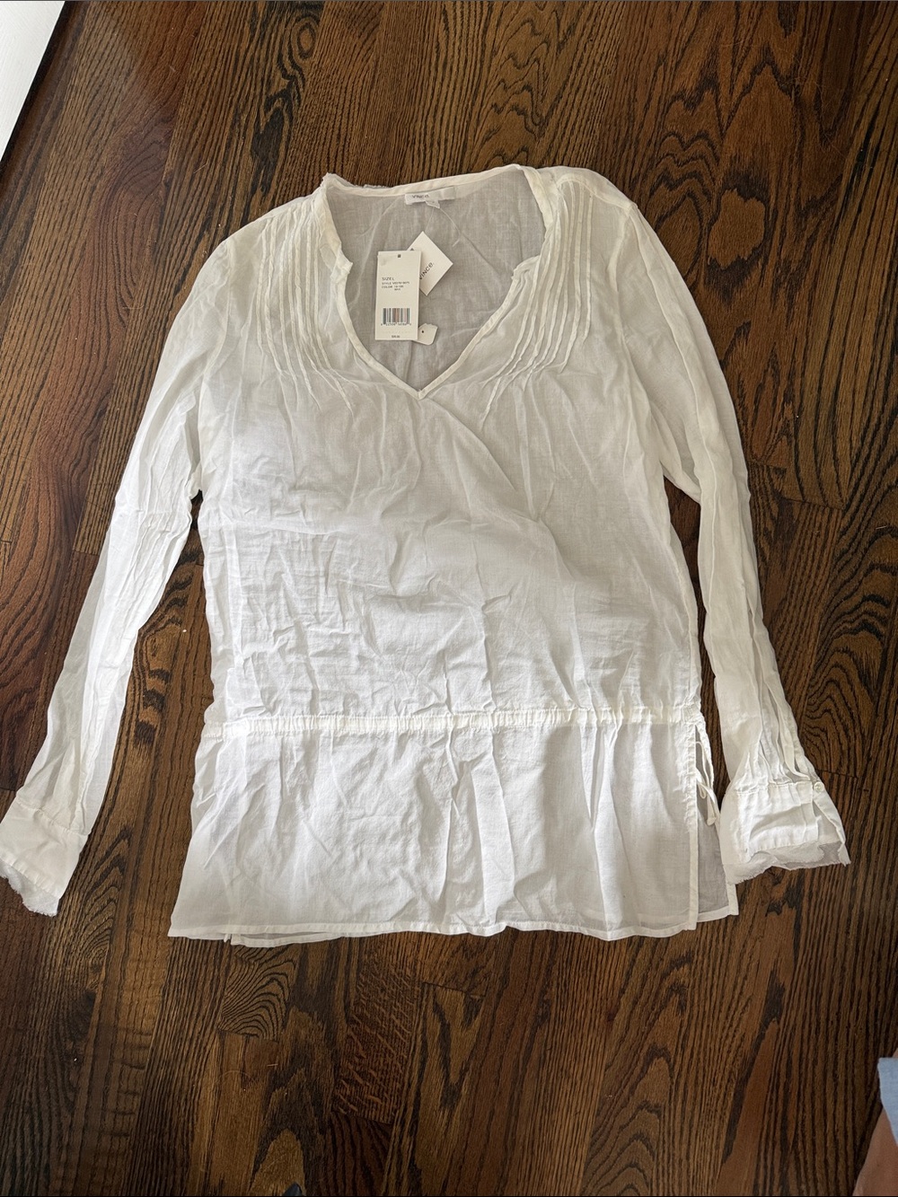 Vince white Long-Sleeve V-Neck Women’s Top